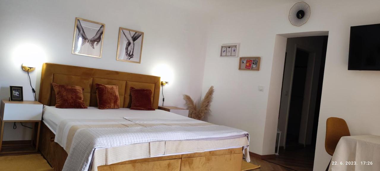 Riviera Rooms And Apartments Palit Extérieur photo